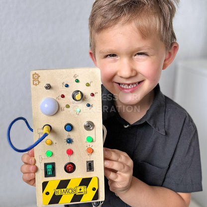 Placa Montessori din Lemn cu Comutator